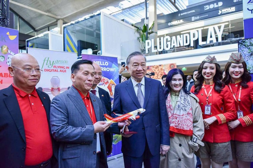 Tổng Bí thư, Chủ tịch nước Tô Lâm thăm gian hàng Vietjet tại Franco Tech 2024 (Ảnh: Quang Nguyễn)