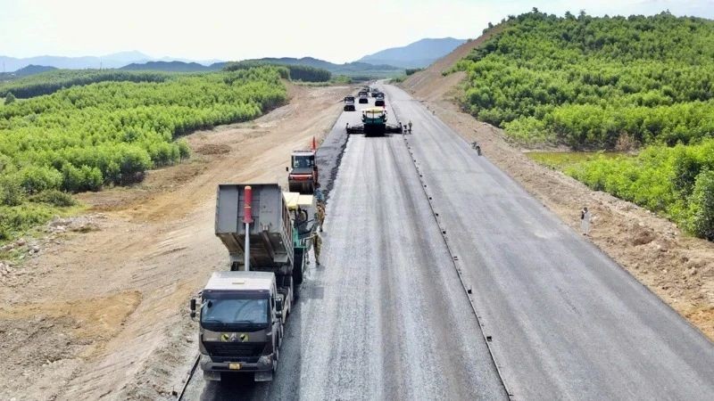 Tỷ lệ giải ngân đầu tư công vẫn chưa được như kỳ vọng, nhiều địa phương đang nỗ lực đẩy nhanh