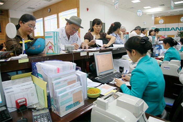 Sự liên thông giữa hai ngành chứng khoán và ngân hàng là rất lớn