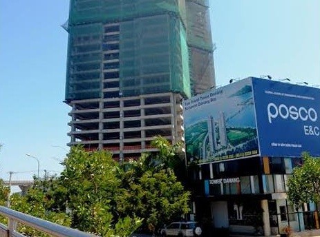 Blooming Tower đã hoàn thành việc thi công 32 trên tổng số 37 tầng của toà tháp thứ nhất