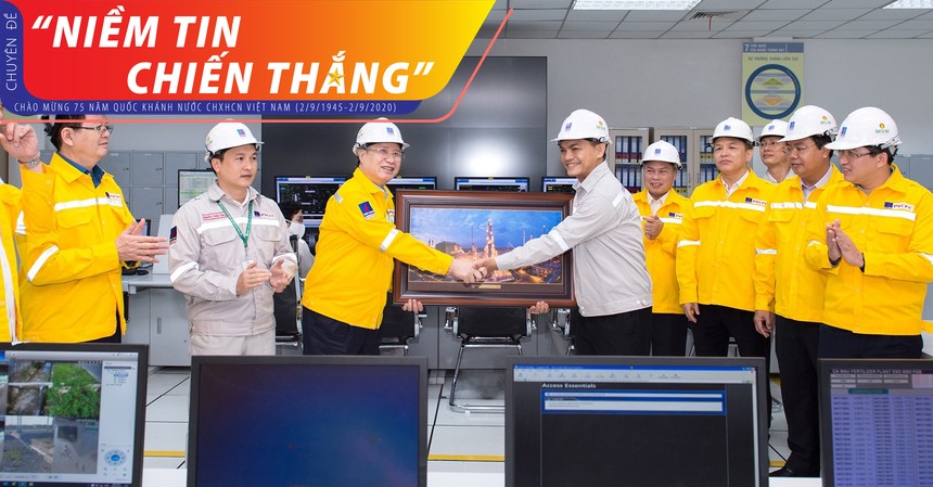 Ông Trần Quốc Vượng, Ủy viên Bộ Chính trị, Thường trực Ban Bí thư Trung ương Đảng đã đến thăm và làm việc tại Cụm công nghiệp Khí Điện Đạm Cà Mau