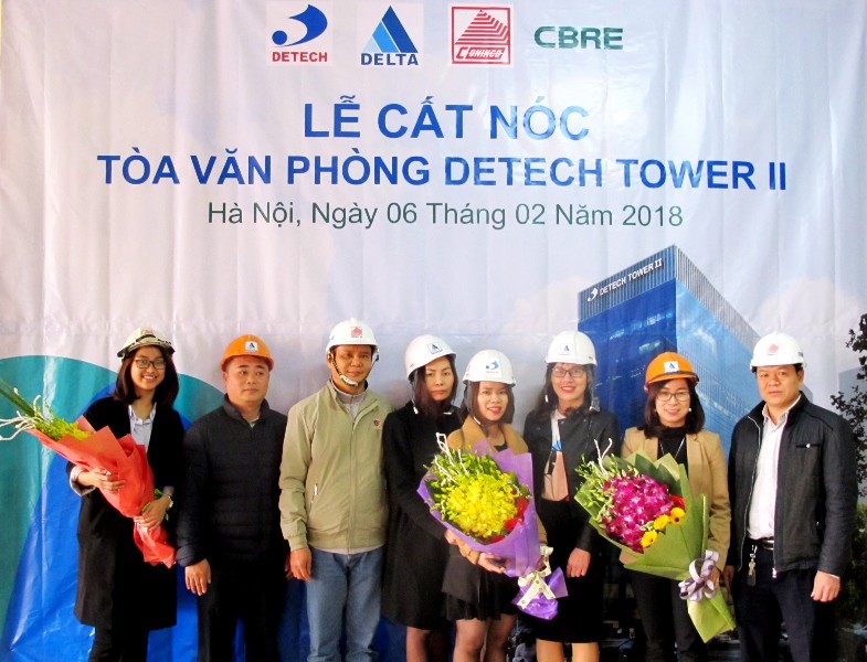 Cất nóc Dự án Detech Tower II 