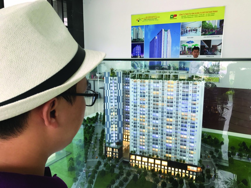 Người mua nhà sẽ hưởng lợi khi chất lượng sản phẩm và dịch vụ được nâng cao hơn. Ảnh: Việt Dương.