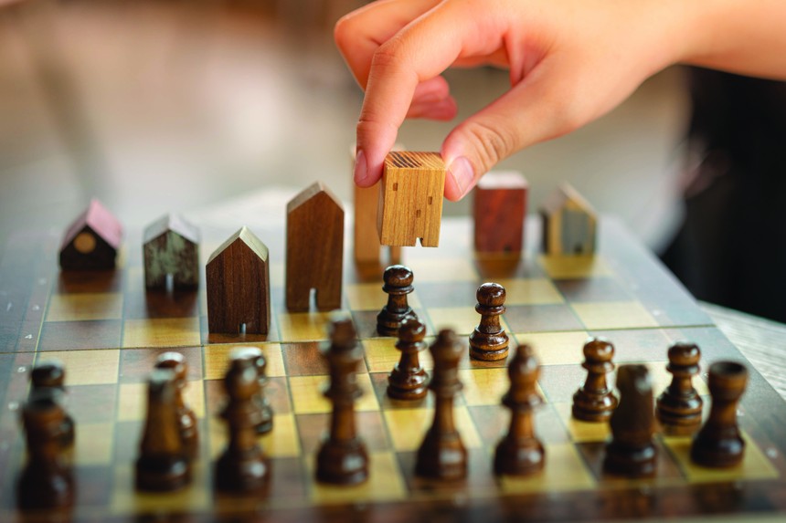 Với giới đầu tư địa ốc, chính sách thuế quan giống như một ván cờ và các nước đi đang được theo dõi sát sao.