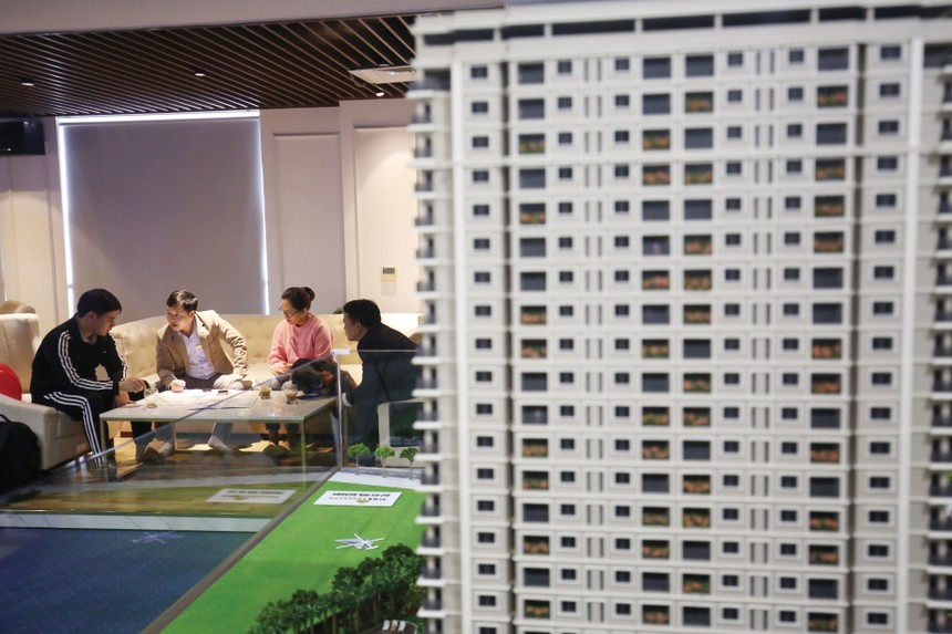 Các chủ đầu tư đang thận trọng hơn trong việc định giá sản phẩm. Ảnh: Dũng Minh.