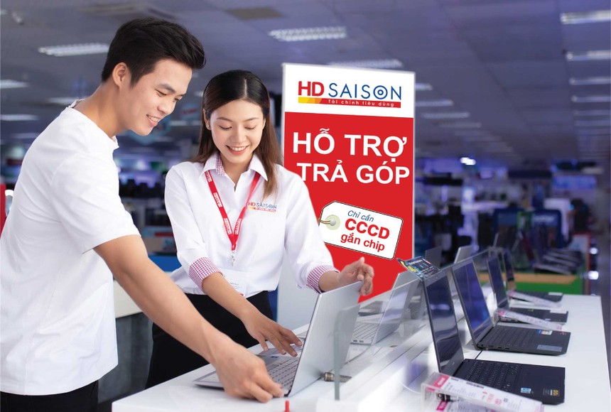 Sinh viên có thể đăng ký vay học phí online dễ dàng qua ứng dụng HD SAISON hoặc tại hơn 26.000 điểm giới thiệu dịch vụ trên toàn quốc.