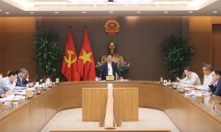 Phó thủ tướng Hồ Đức Phớc nhấn mạnh các yêu cầu: Phải quản lý chặt chẽ, bịt các "lỗ hổng" pháp lý liên quan đến đất đai trong quá trình cổ phần hóa - Ảnh: VGP.