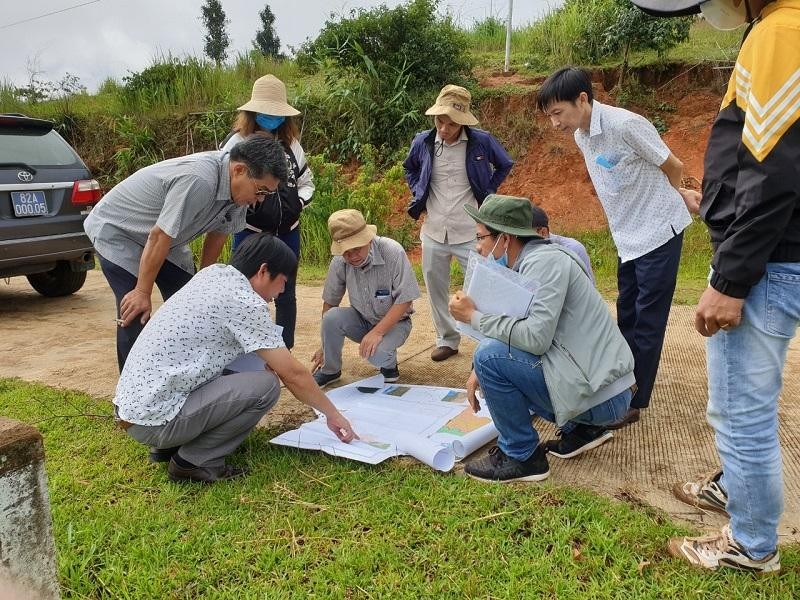 Chủ tịch HĐQT Tập đoàn Hoàng Anh Gia Lai Đoàn Nguyên Đức khảo sát thực địa tại Khu kinh tế cửa khẩu quốc tế Bờ Y, Kon Tum