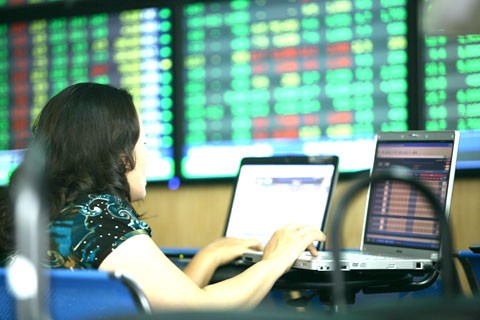 Sự kiện chứng khoán đáng chú ý ngày 17/10