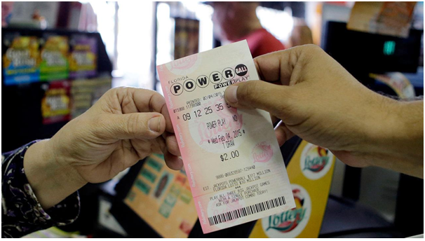 Tổng giá trị giải độc đắc Powerball và Mega Millions ở Mỹ đã lên hơn 2, 2 tỷ USD. (Ảnh minh họa: USA Today).