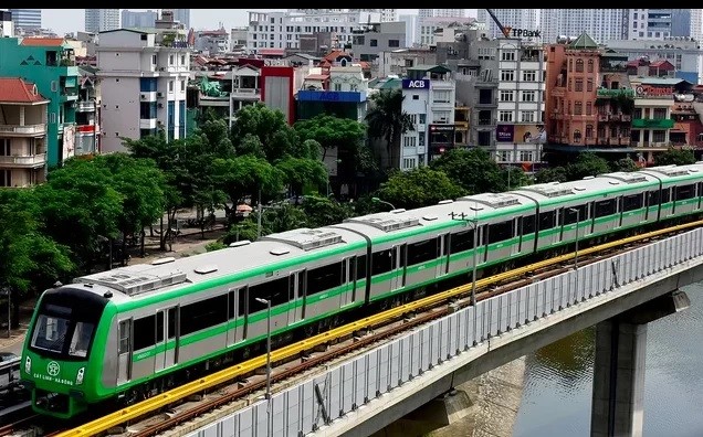 Tuyến tàu điện Cát Linh - Hà Đông vẫn chưa có mốc thời gian khai thác thương mại. Ảnh: Ngọc Thành.