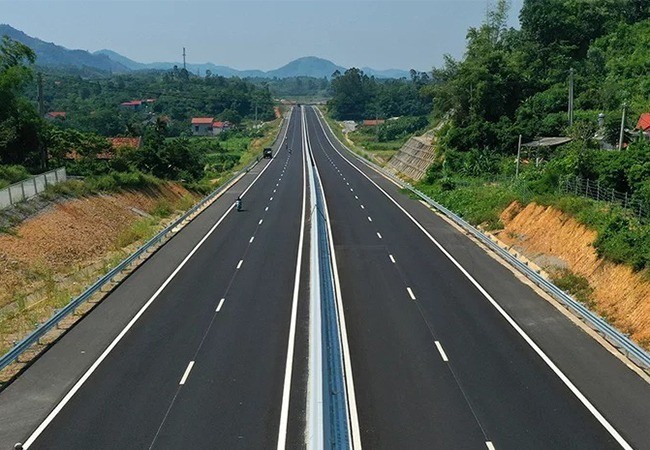 Cao tốc Bắc Giang - Lạng Sơn trước ngày thông xe. Ảnh: Bá Đô.