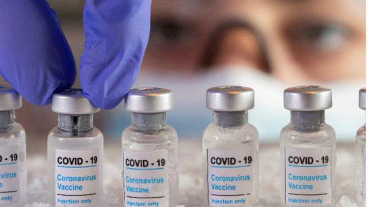 Ba Lan đền tiền cho người tiêm vaccine Covid-19 nếu có tác dụng phụ