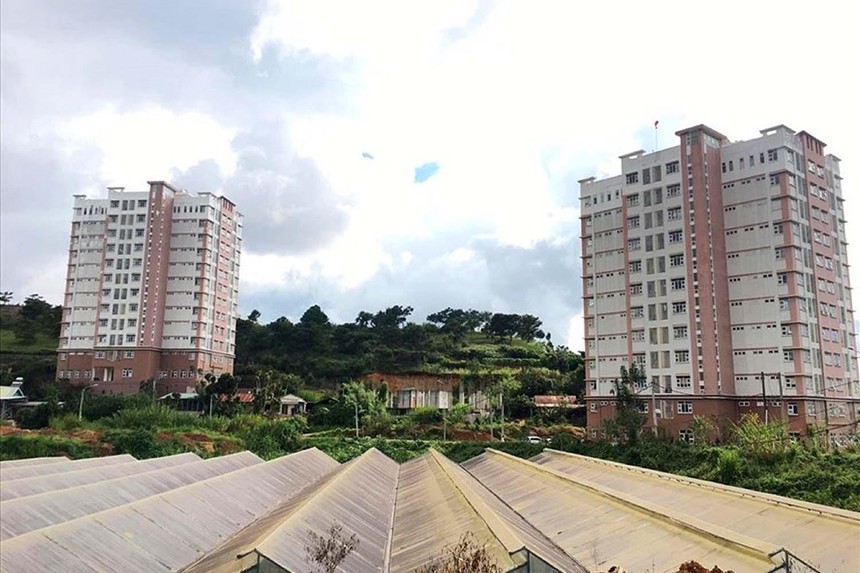 Khu ký túc xá sinh viên tại TP. Đà Lạt đầu tư dang dở, vắng sinh viên.