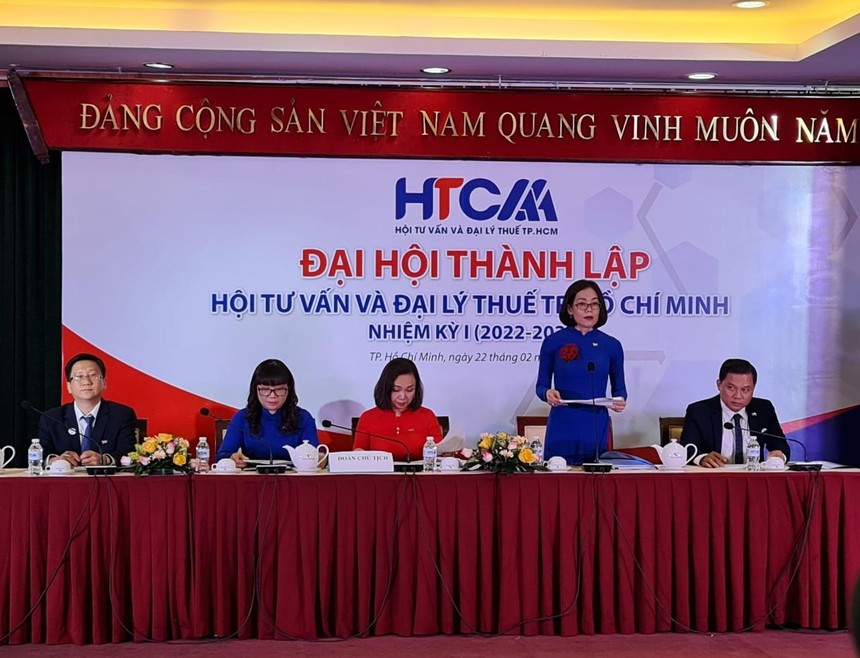 Hội Tư vấn và Đại lý thuế TP.HCM chính thức được thành lập với 120 hội viên là doanh nghiệp, cá nhân hoạt động trong ngành tư vấn, đại lý thuế.