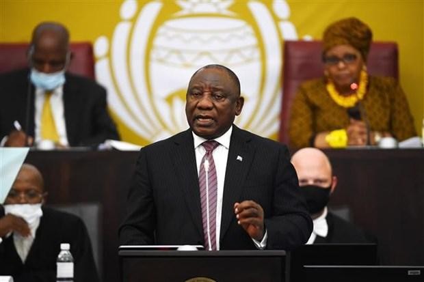 Tổng thống Nam Phi Cyril Ramaphosa phát biểu tại phiên họp Quốc hội và Hội đồng Quốc gia các tỉnh (Thượng viện) ở Cape Town, ngày 26/4/2022. (Ảnh: THX/TTXVN).