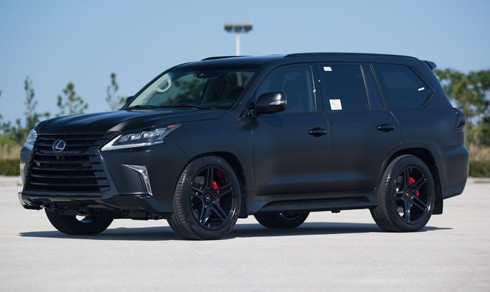 'Thiên nga đen' Lexus LX570 2016