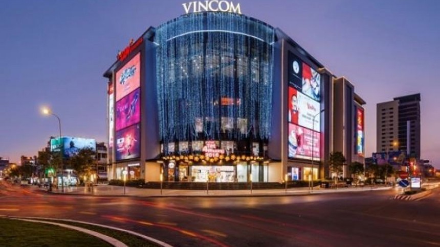 Các trung tâm thương mại hoạt động trở lại, Vincom Retail (VRE) kỳ vọng tín hiệu tích cực