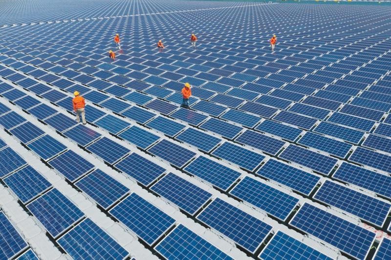 Thủ tướng chỉ đạo khẩn trương tháo gỡ khó khăn cho các dự án điện năng lượng tái tạo