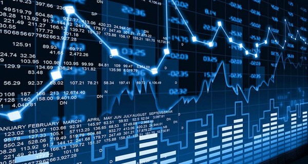 Nhà đầu tư giao dịch giằng co chờ cơ cấu ETFs cuối tuần