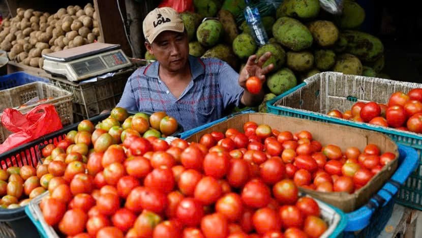 Indonesia ghi nhận mức giảm phát đầu tiên sau hơn hai thập kỷ