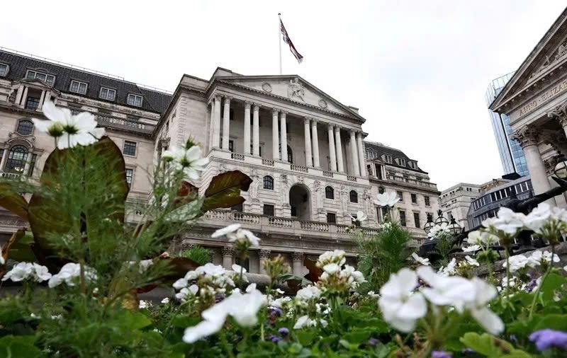BoE: Thị trường có nguy cơ điều chỉnh mạnh khi tâm lý bi quan về AI hoặc Fed