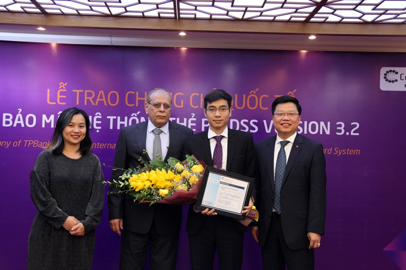 TPBank nhận chứng chỉ bảo mật quốc tế về an toàn thẻ