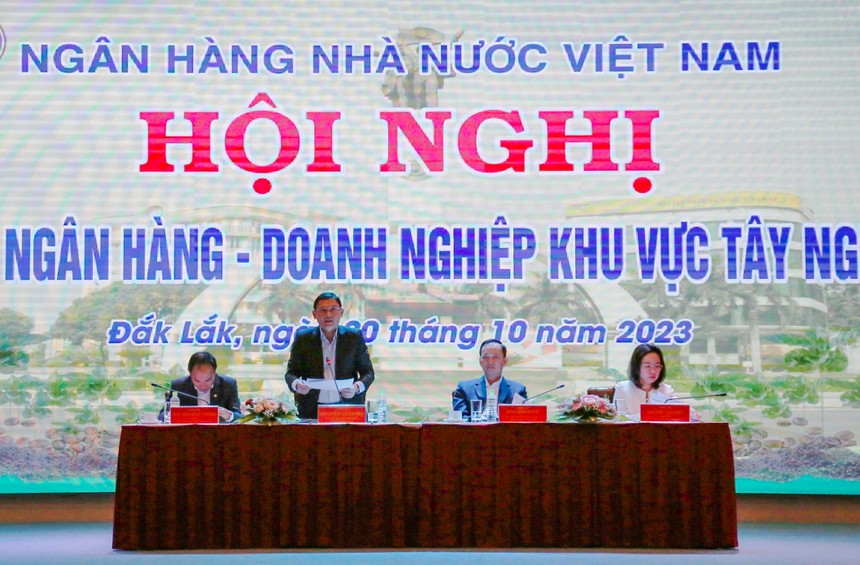 Chủ toạ điều hành Hội nghị