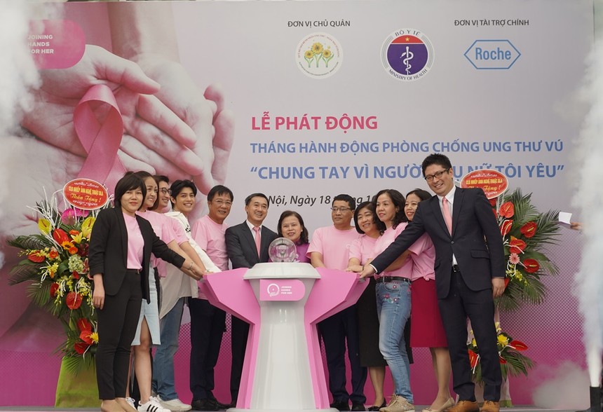 Phát động chiến dịch khám sàng lọc phòng chống ung thư vú 2020 