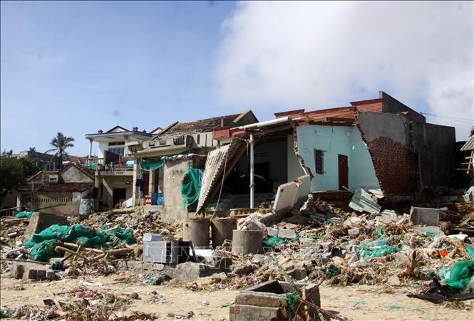 Nhiều địa phương chịu ảnh hưởng nặng nề sau cơn bão số 13. Ảnh: Internet