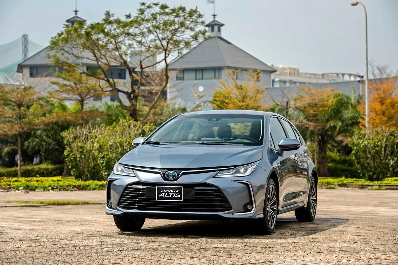 Corolla Altis 2022: Thêm phiên bản hybird sạc điện