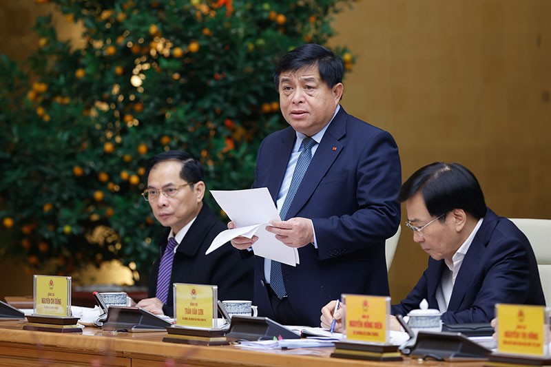Bộ trưởng Nguyễn Chí Dũng cho rằng, mặc dù đã xuất hiện đội ngũ doanh nghiệp vừa và lớn, tuy nhiên, chưa thực sự trở thành lực lượng dẫn dắt nền kinh tế như kỳ vọng. Ảnh: Nhật Bắc