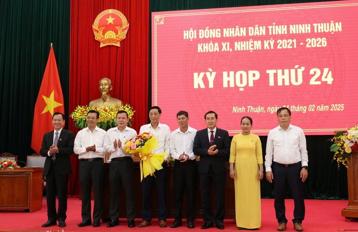 7 Ủy viên UBND tỉnh Ninh Thuận khóa XI, nhiệm kỳ 2021-2026 được bầu bổ sung. Ảnh: CTĐT tỉnh Ninh Thuận.