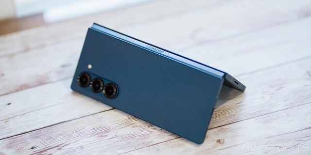 Galaxy Z Fold7 có thể là smartphone gập mỏng nhất thế giới. Ảnh: 9TO5GOOGLE