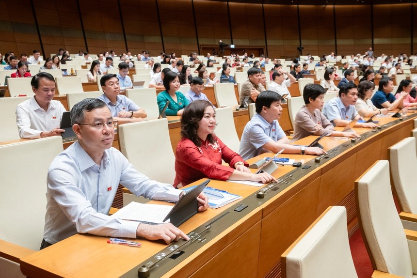 Quốc hội “chốt” giảm 2% thuế giá trị gia tăng đến hết năm 2026, đối tượng được giảm thuế mở rộng