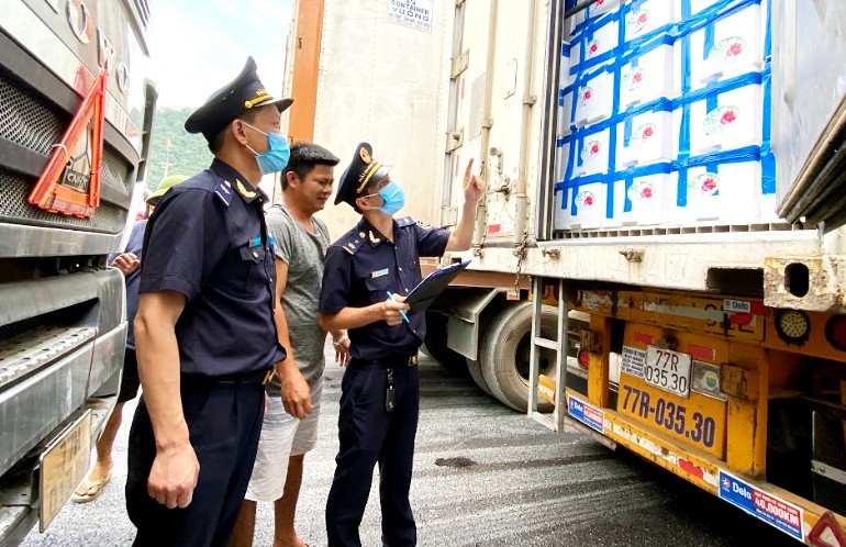 Phối hợp liên ngành, duy trì hoạt động xuất nhập khẩu