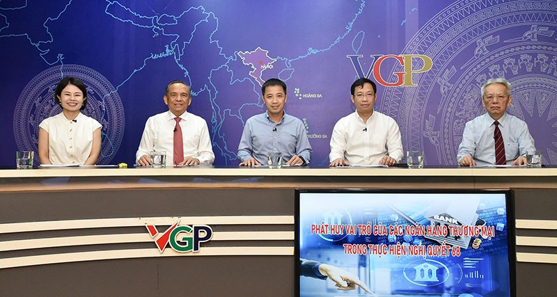 Tọa đàm "Phát huy vai trò của các ngân hàng thương mại trong thực hiện Nghị quyết 68".