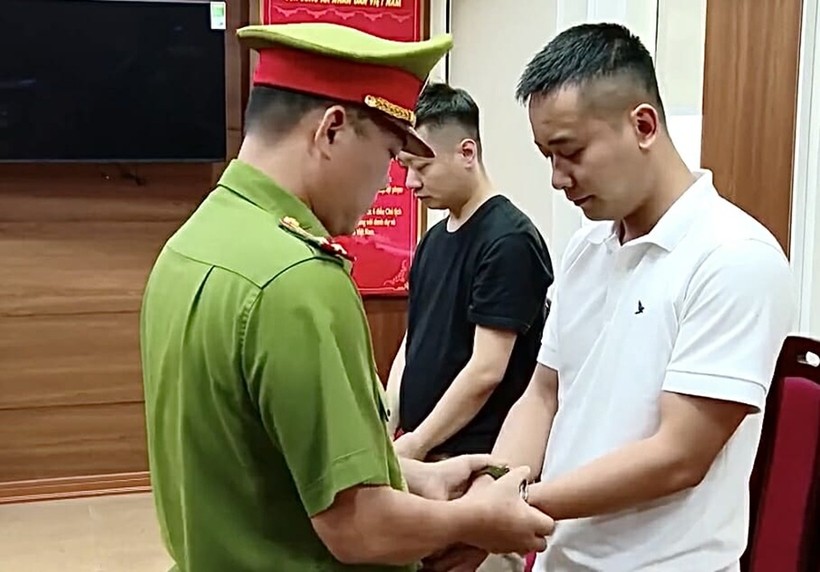 Quang Linh Vlogs bị bắt