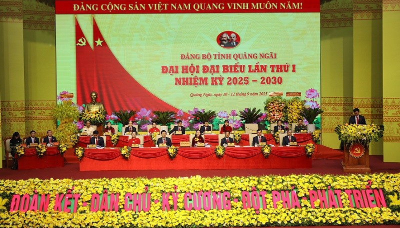 Đại hội đại biểu Đảng bộ tỉnh Quảng Ngãi lần thứ I, nhiệm kỳ 2025-2030 chính thức khai mạc vào sáng 11/9. 