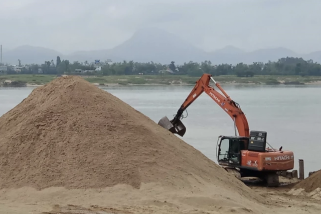 Hà Nội phê duyệt khu vực không đấu giá quyền khai thác khoáng sản tại 3 mỏ cát