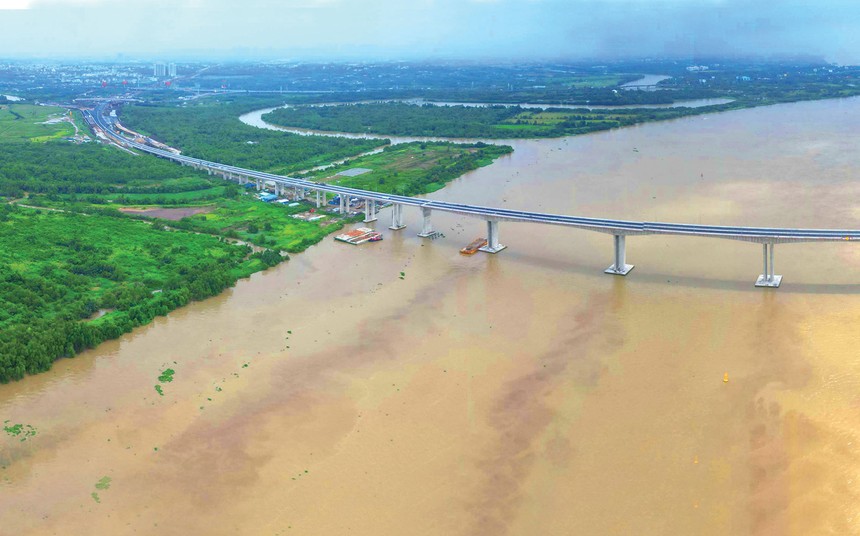 Cầu Nhơn Trạch nối TPHCM và Đồng Nai vừa khánh thành