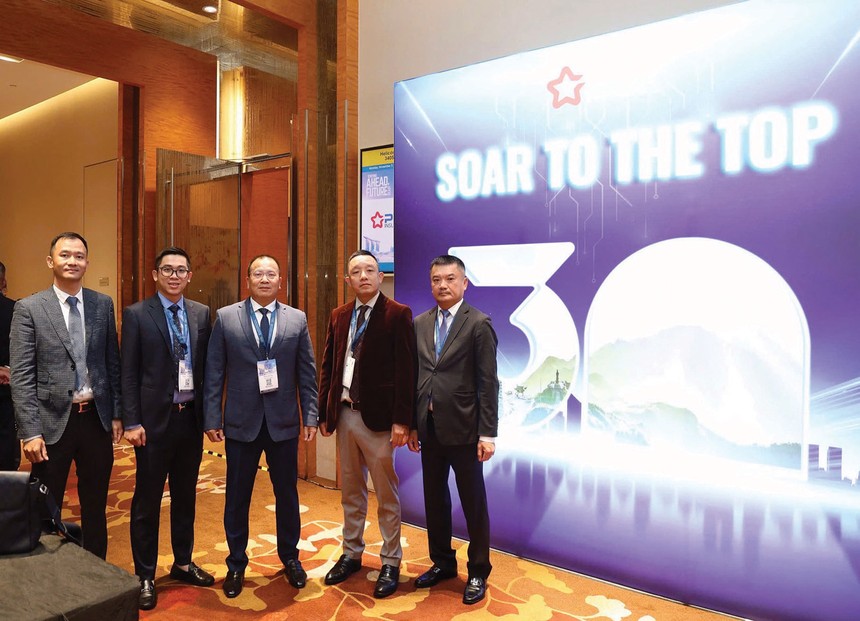 Ban Lãnh đạo Bảo hiểm PVI tham dự Hội nghị Tái bảo hiểm Quốc tế Singapore 2025 (SIRC)