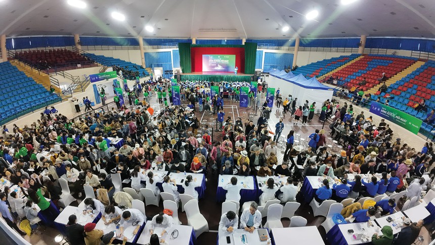 Cùng Manulife "chọn xanh cho khỏe" - “Vì một Việt Nam thật khỏe"