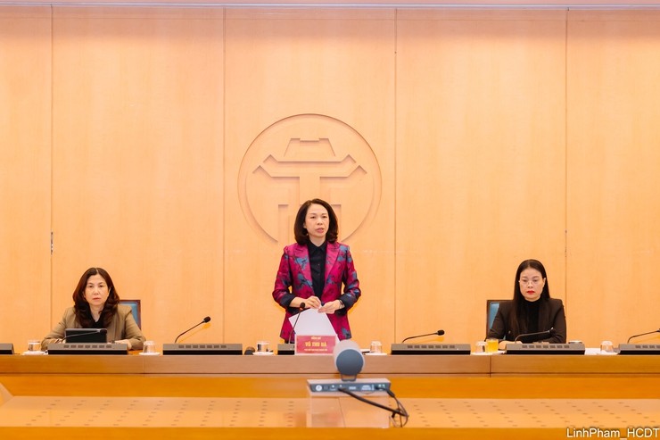 Phó chủ tịch UBND TP. Hà Nội Vũ Thu Hà chủ trì cuộc họp.