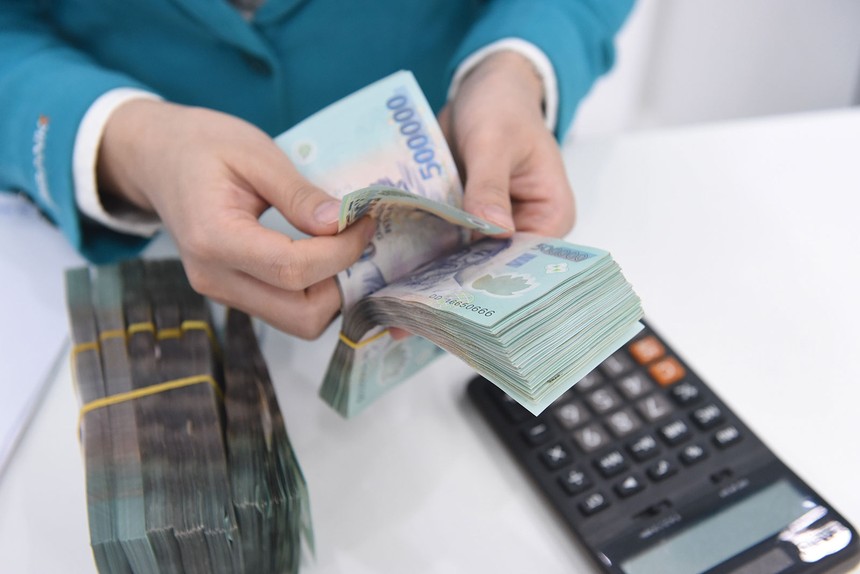 Các ngân hàng đang nâng lãi suất huy động để gia cố thanh khoản