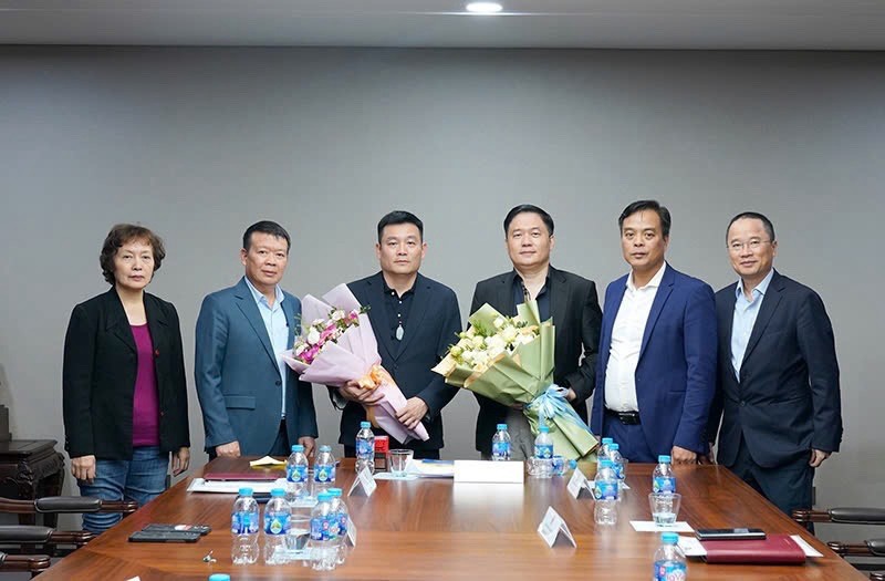 Ông Hà Minh được bầu giữ chức vụ Chủ tịch HĐQT, ông Nguyễn Đăng Quang đảm nhận chức Tổng giám đốc