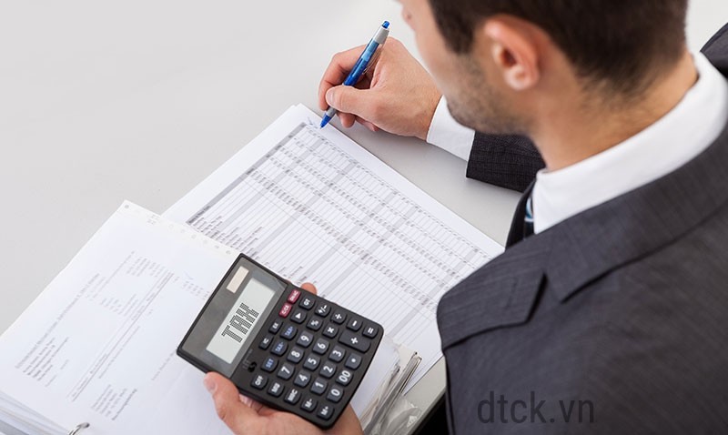 Gần 100 doanh nghiệp chưa công bố kết quả kinh doanh bán niên