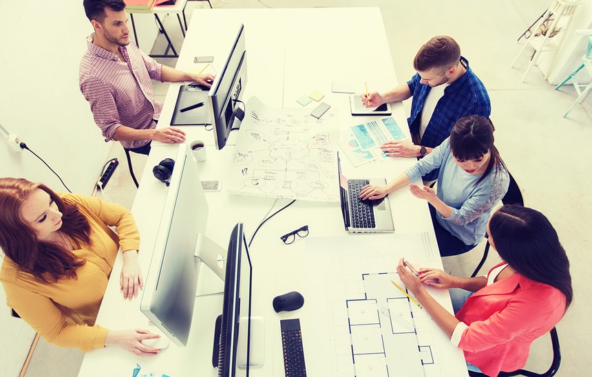 Khối ngoại bán ròng hơn 2.000 tỷ đồng trong phiên 18/8, tâm điểm là cổ phiếu ngân hàng