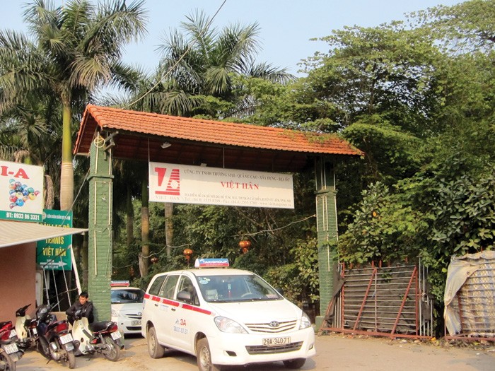 Cổng vào Dự án Castle Plaza tại 136 Hồ Tùng Mậu của Công ty Việt Hân.
Ảnh: Nguyên Minh