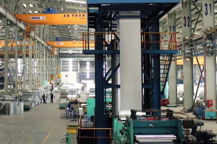 Bám trụ ngành kinh doanh thế mạnh, phát huy lợi thế cạnh tranh, đầu tư vào công nghệ đang là các đối sách của doanh nghiệp Việt Nam